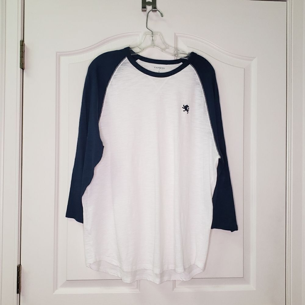 Express Top  - Picture 2 of 6